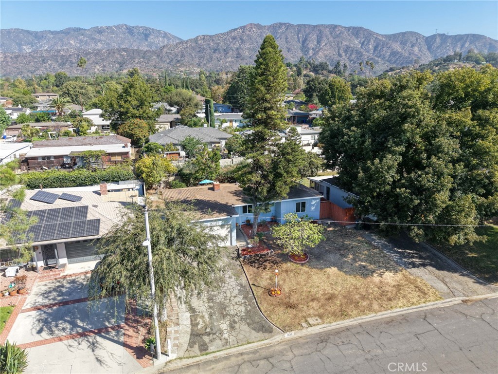 1535 3rd Property Photo 36