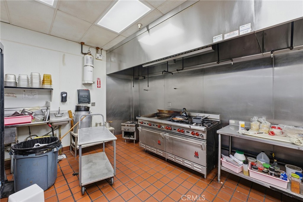 5125 Jurupa Ave A2 Property Photo 14