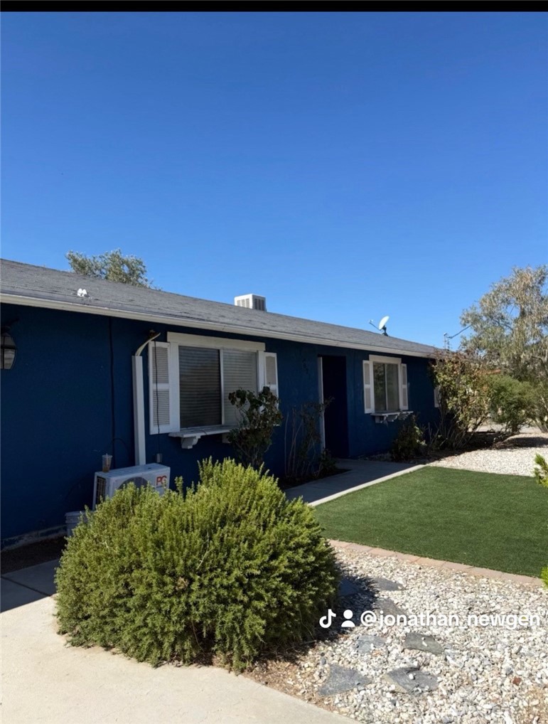 17821 Capri Property Photo 5