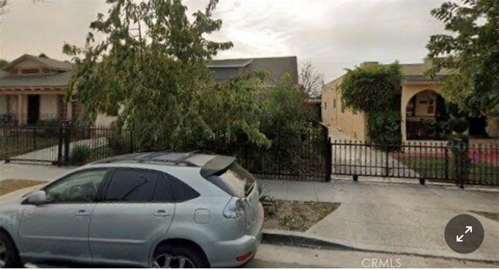 1826 West 39th Street Property Photo 1