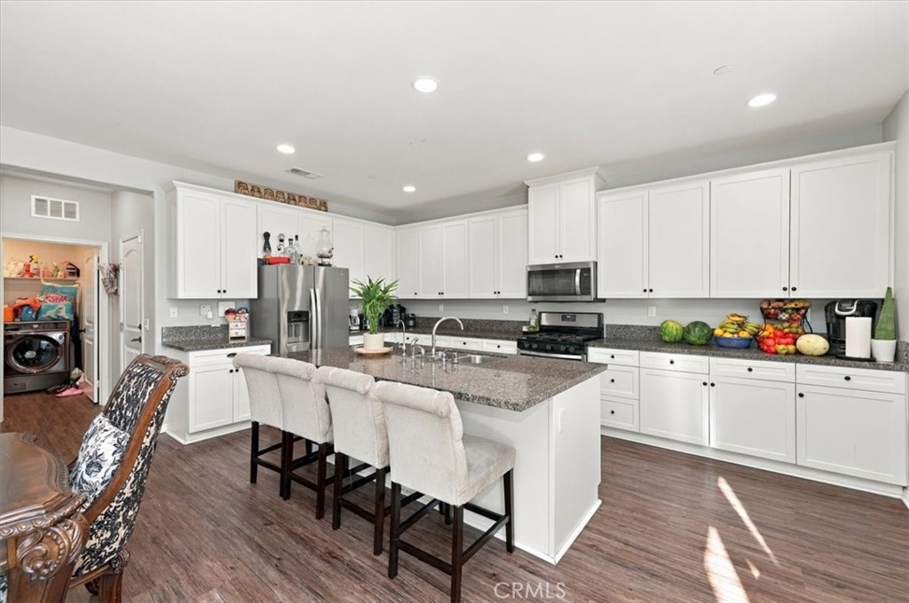 26994 Claystone Property Photo 9
