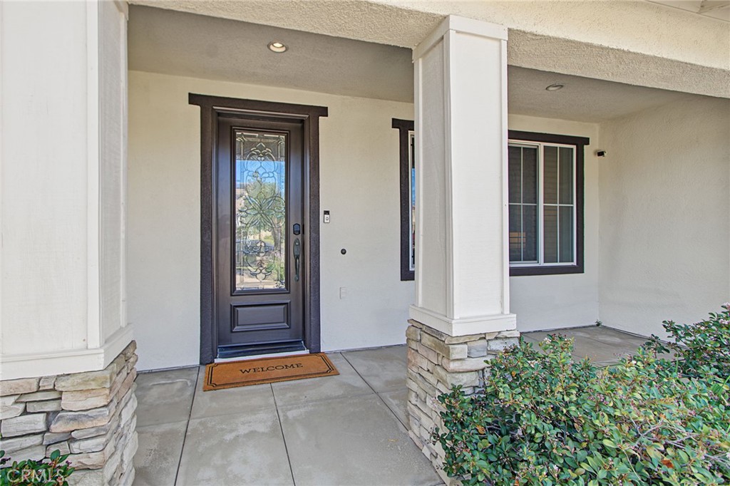 5967 Sandown Place Property Photo 6
