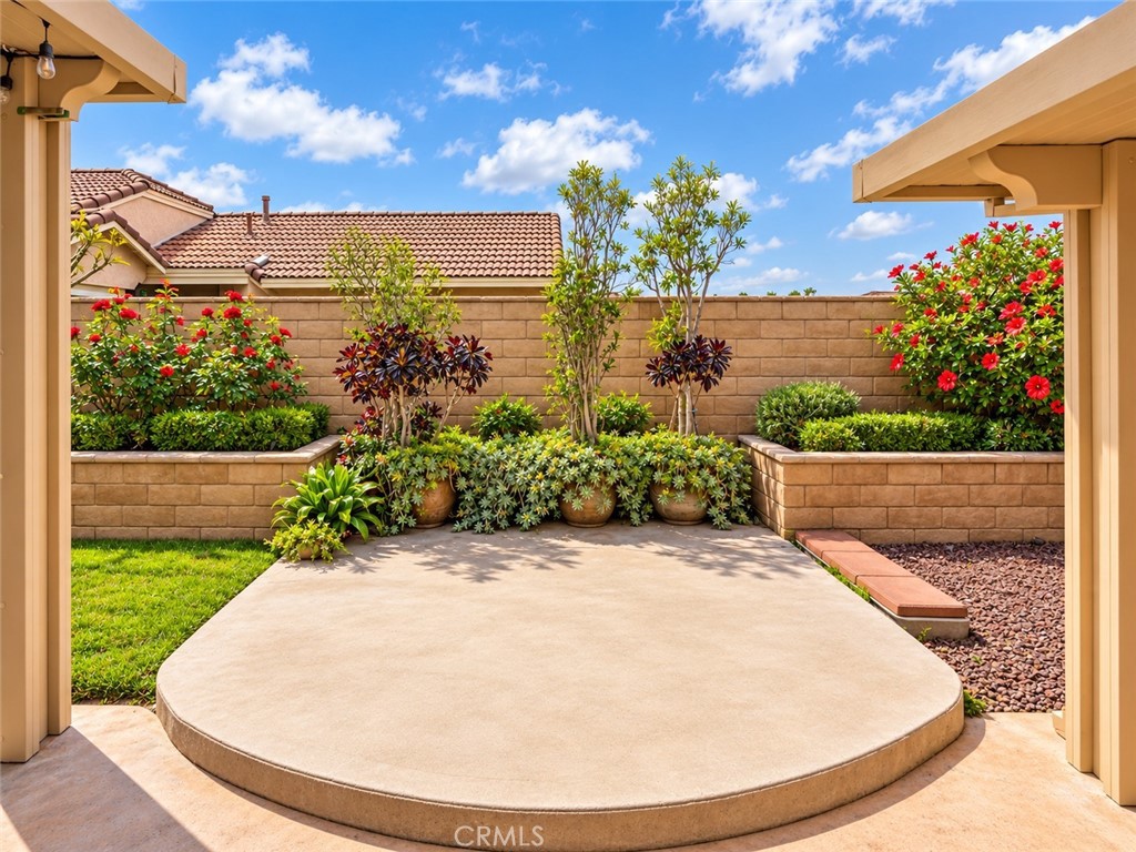 14051 Chaparral Avenue Property Photo 5