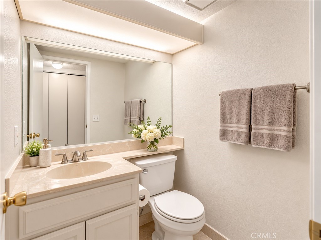 14051 Chaparral Avenue Property Photo 16