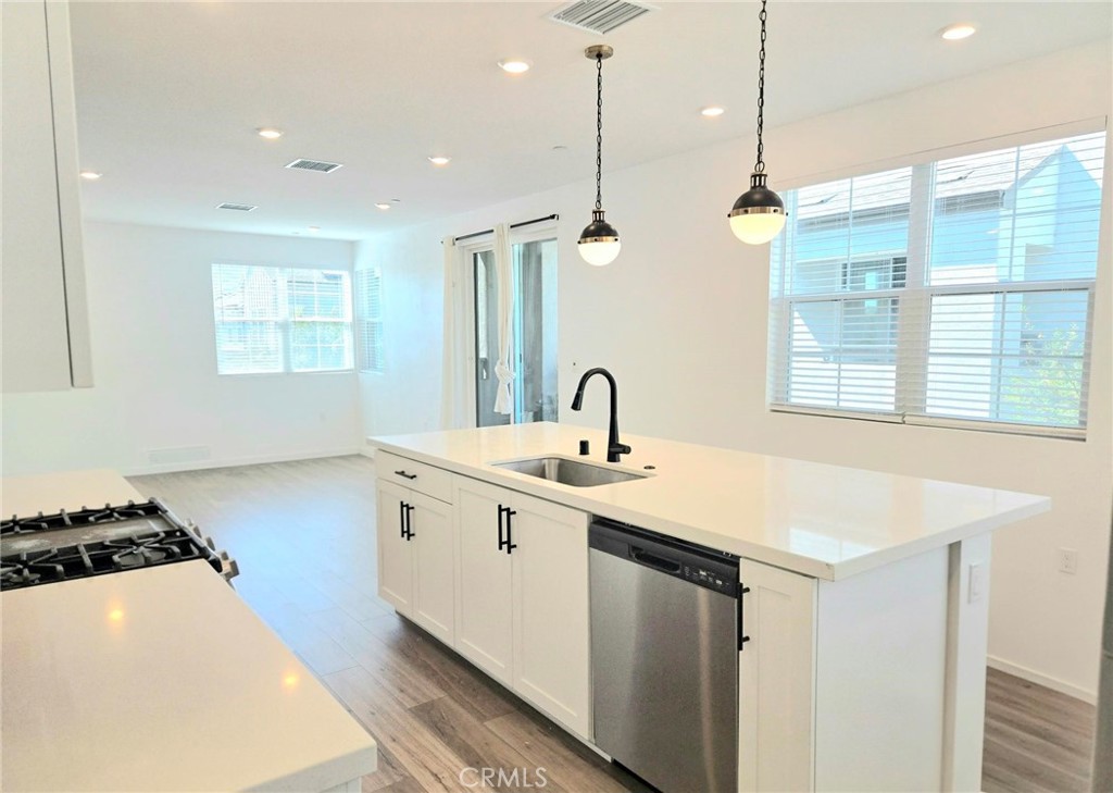 2451 E Hyde Paseo Property Photo 8