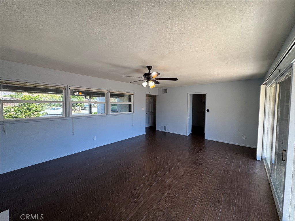 25531 18th Property Photo 5