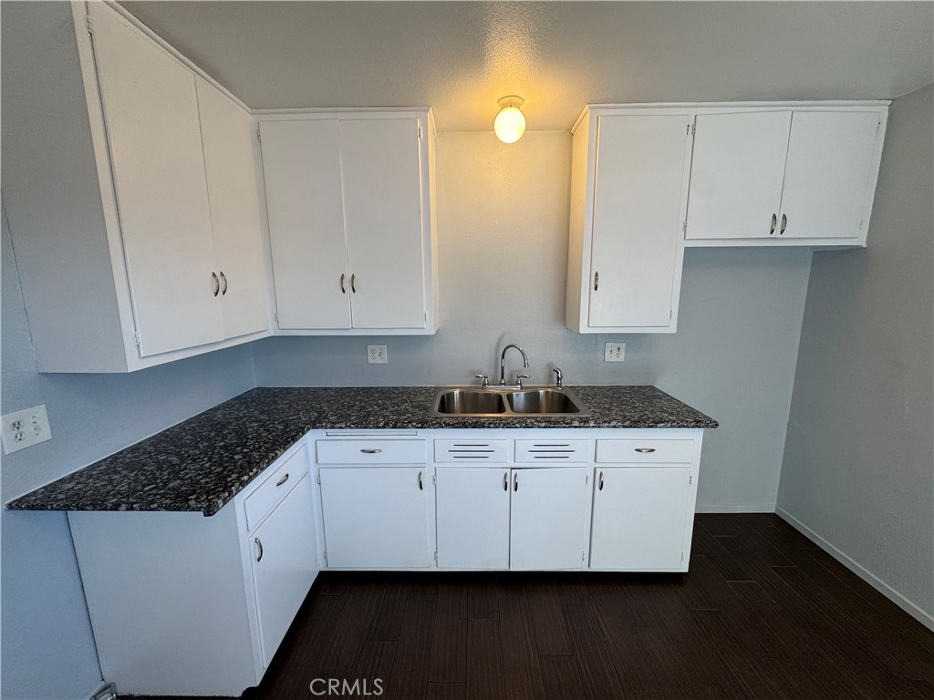 25531 18th Property Photo 7