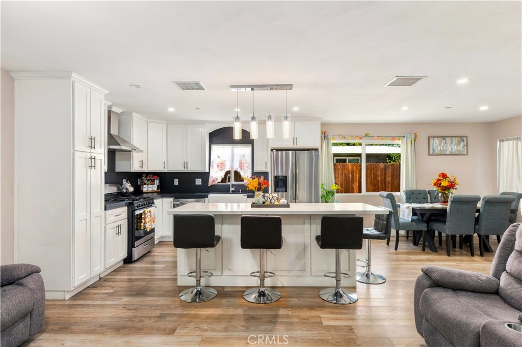 16237 Smoke Tree Property Photo 4