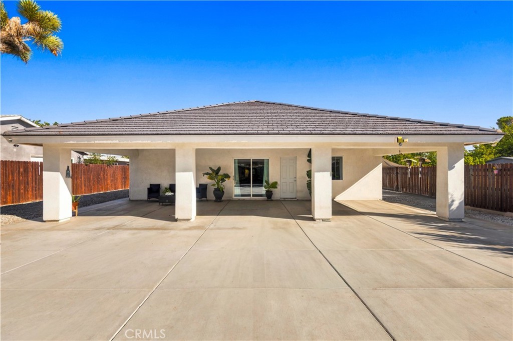 16237 Smoke Tree Property Photo 18