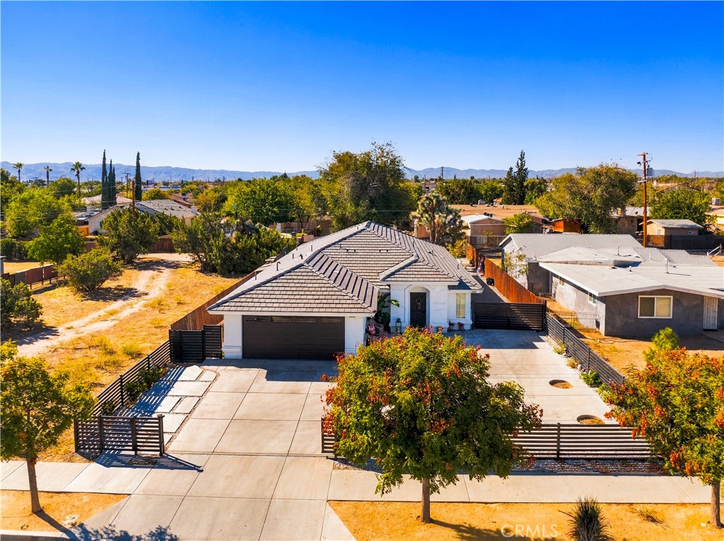 16237 Smoke Tree Property Photo 21