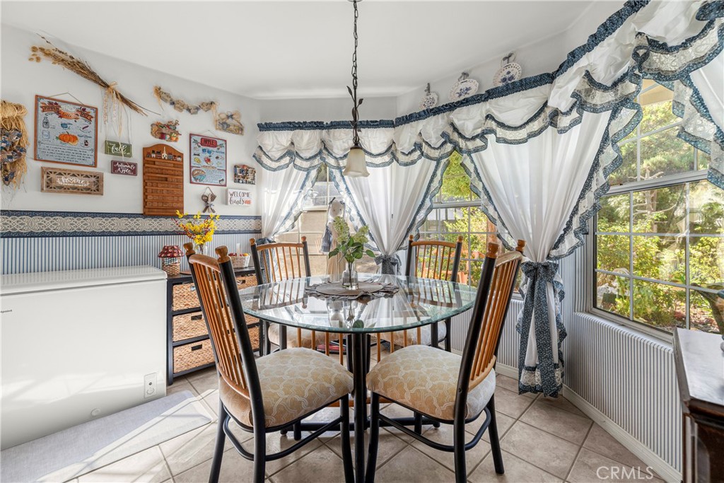 14285 Club View Drive Property Photo 7