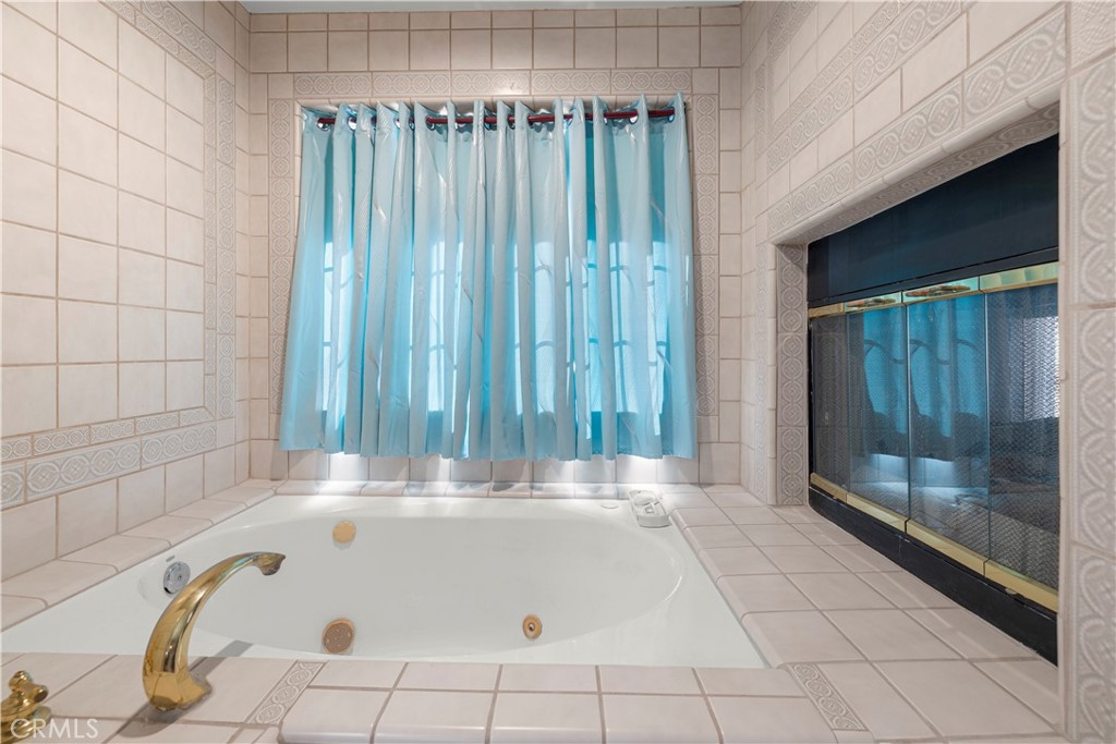 14285 Club View Drive Property Photo 20