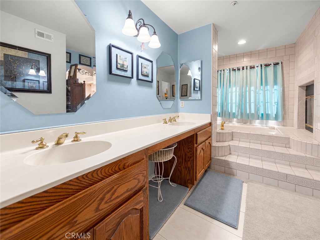 14285 Club View Drive Property Photo 21
