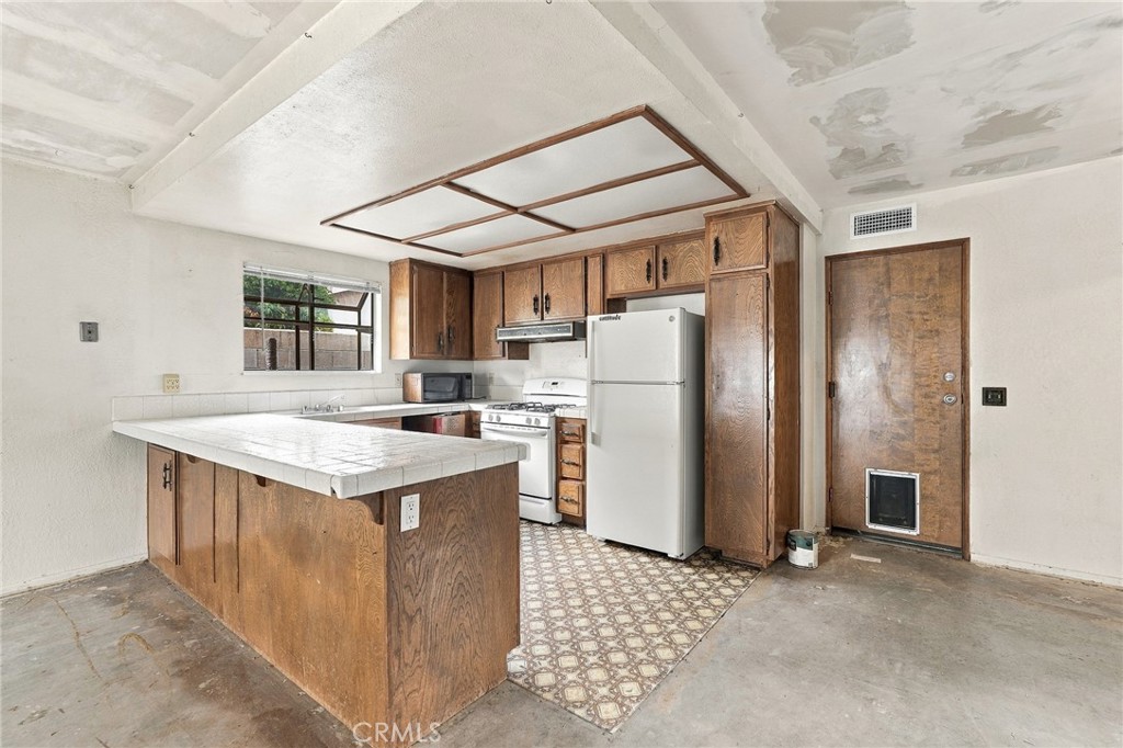 17710 Malaga Drive Property Photo 8