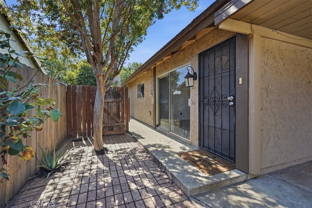4481 Teresita Court Property Photo 4