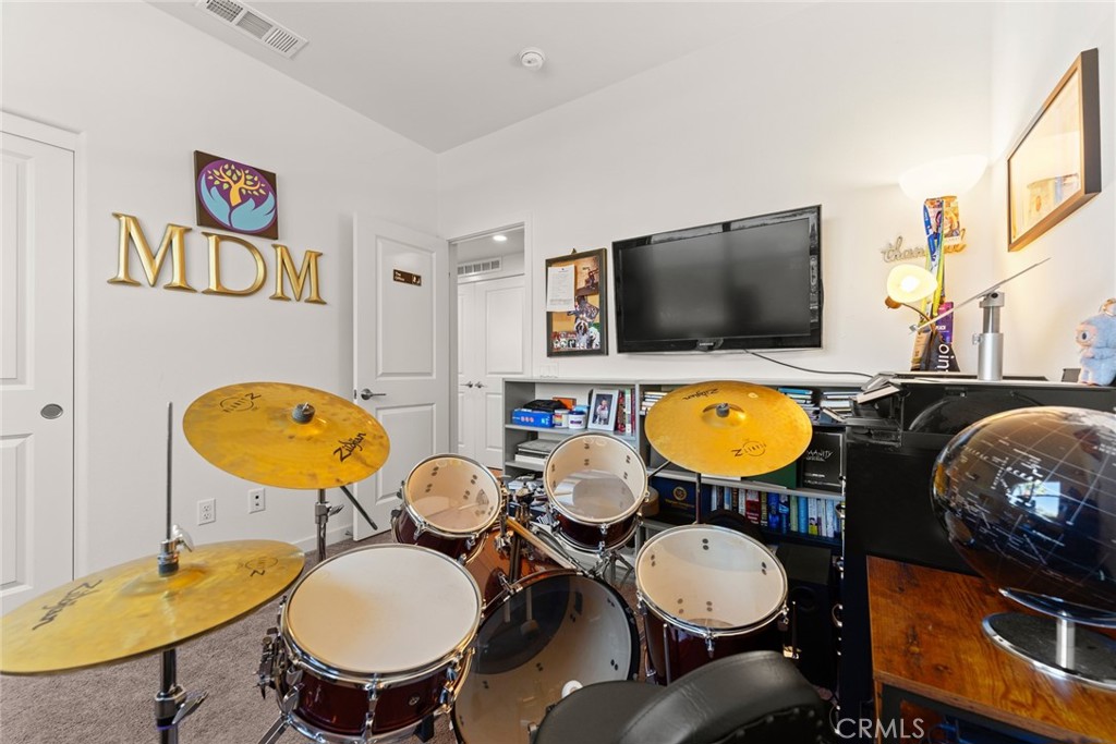 9400 Shade Pl Property Photo 24