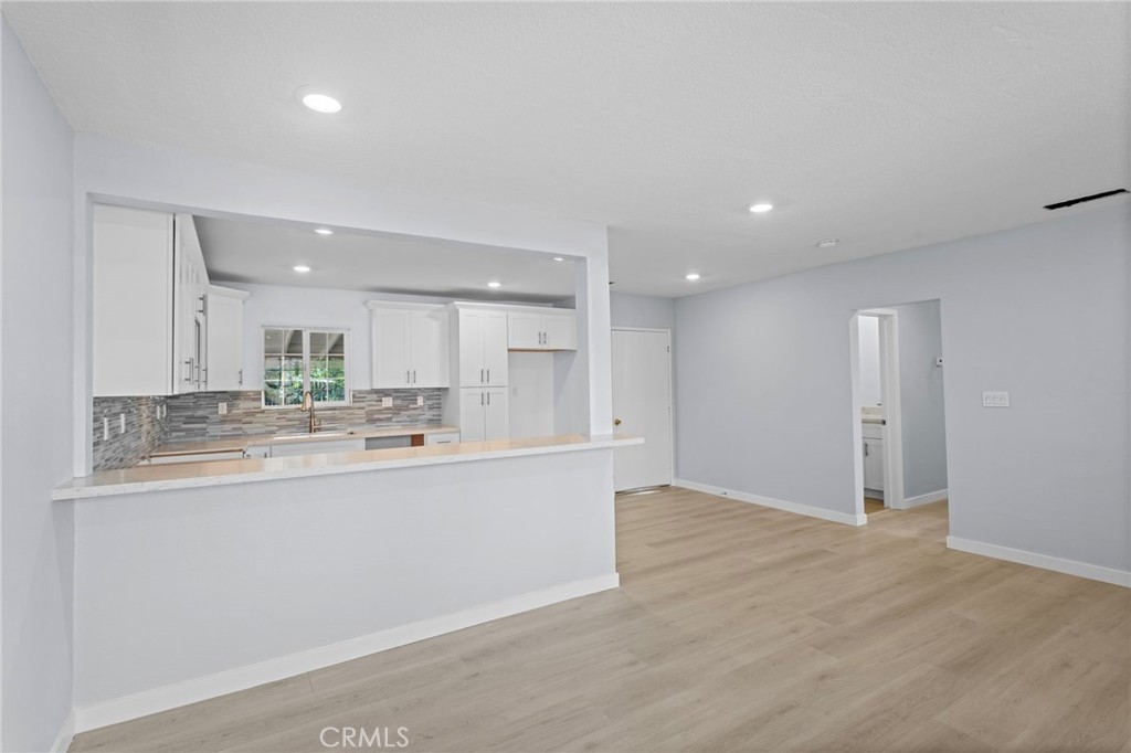 7877 Kempster Property Photo 6