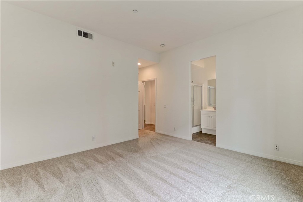 706 W First Street Property Photo 13