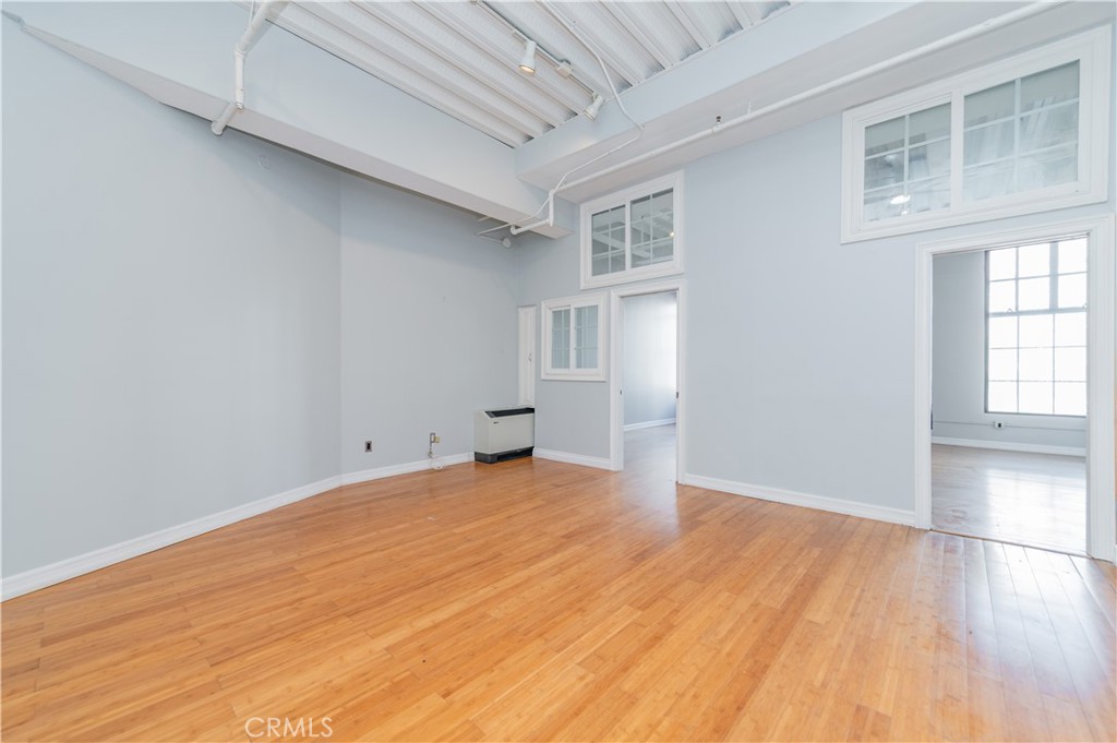312 W 5th Street 304 Property Photo 13