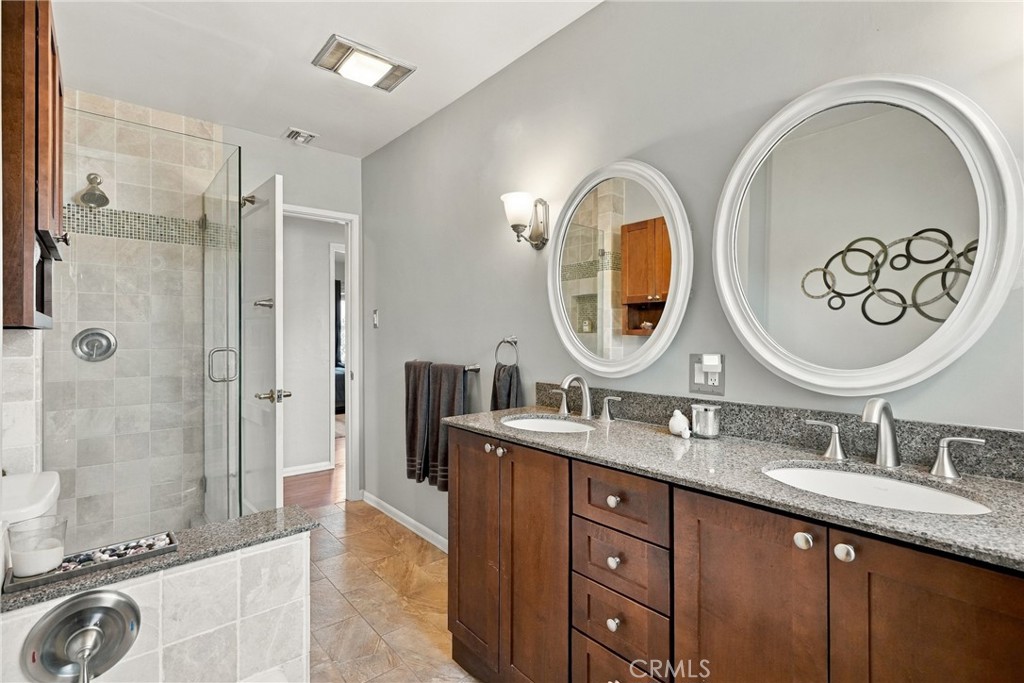 212 N Canyon Boulevard Property Photo 32