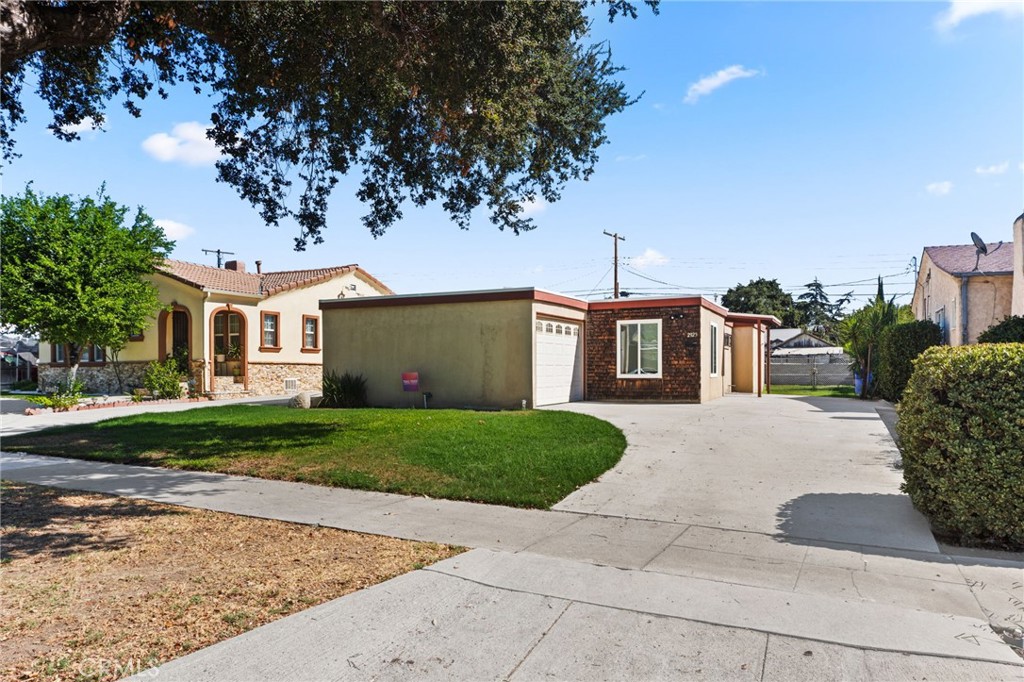 2925 N Sierra Way Property Photo 1