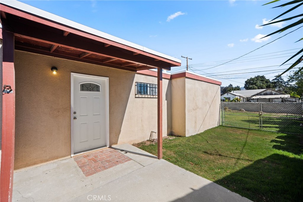 2925 N Sierra Way Property Photo 6