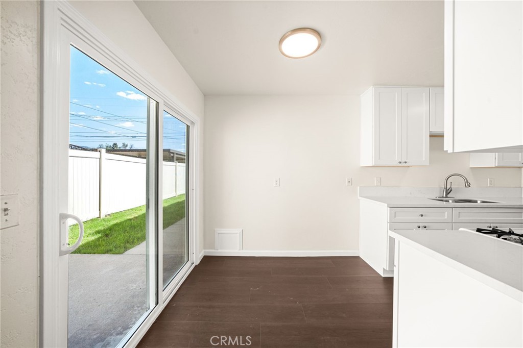 2925 N Sierra Way Property Photo 10