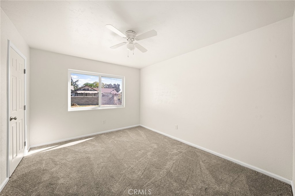 2925 N Sierra Way Property Photo 14