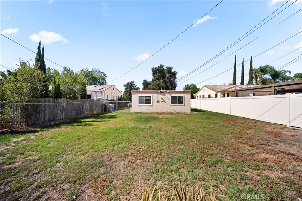 2925 N Sierra Way Property Photo 24
