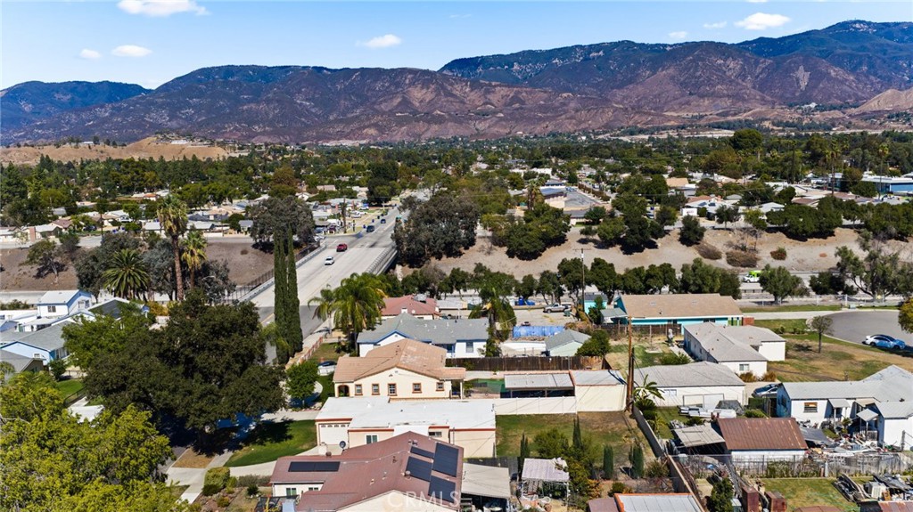 2925 N Sierra Way Property Photo 28