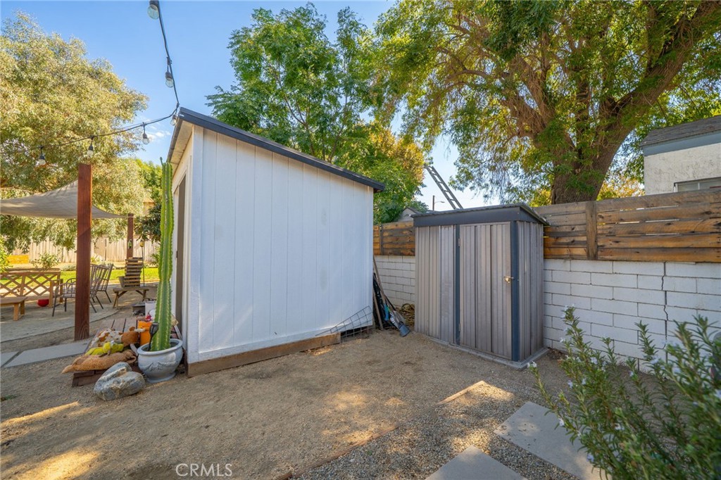 3327 N Crescent Property Photo 45
