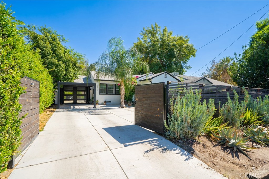 3327 N Crescent Property Photo 52