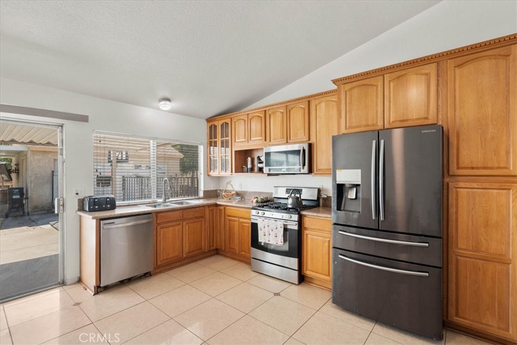1357 W Jackson Street Property Photo 8