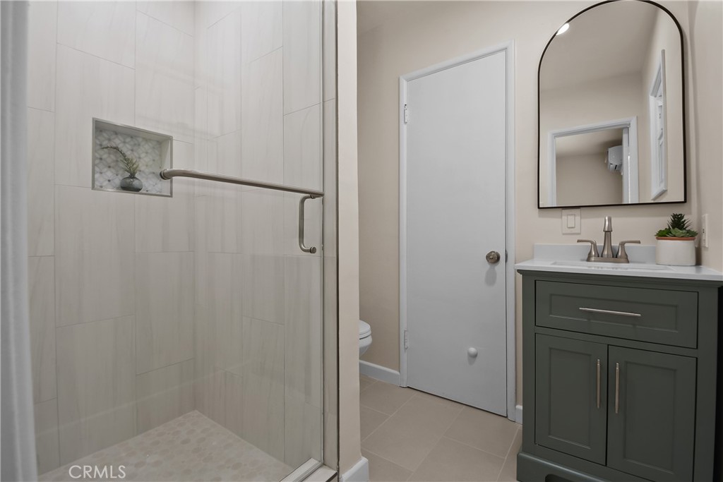 1125 E Thackery Property Photo 15