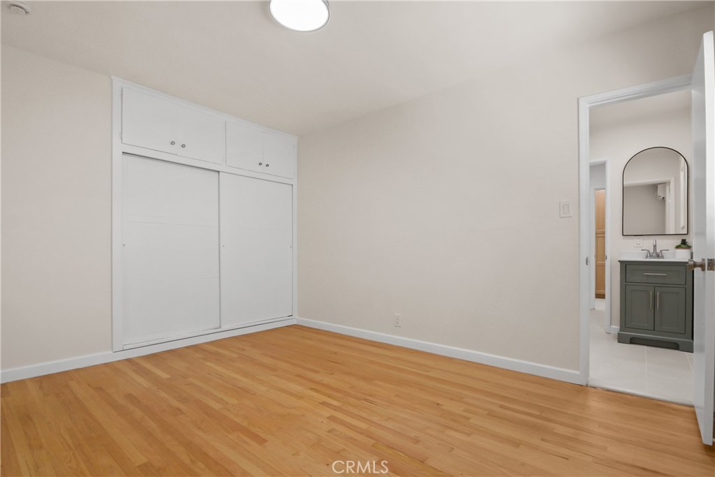 1125 E Thackery Property Photo 18