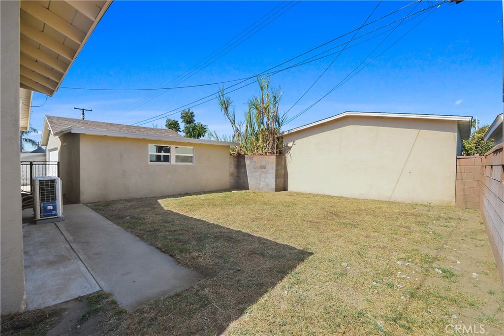 1125 E Thackery Property Photo 26