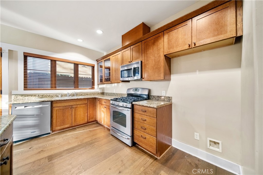 136 N Vermont Property Photo 11