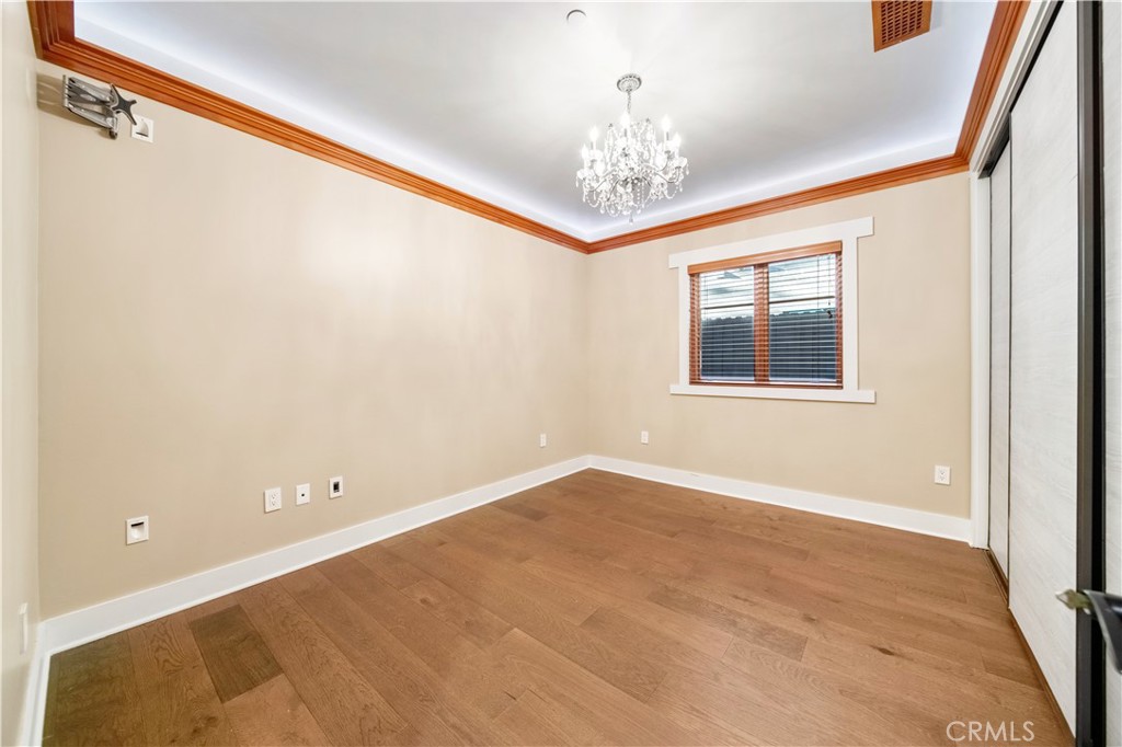 136 N Vermont Property Photo 18