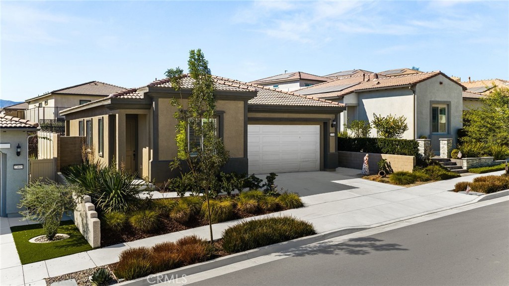 23793 Highvale Property Photo 3