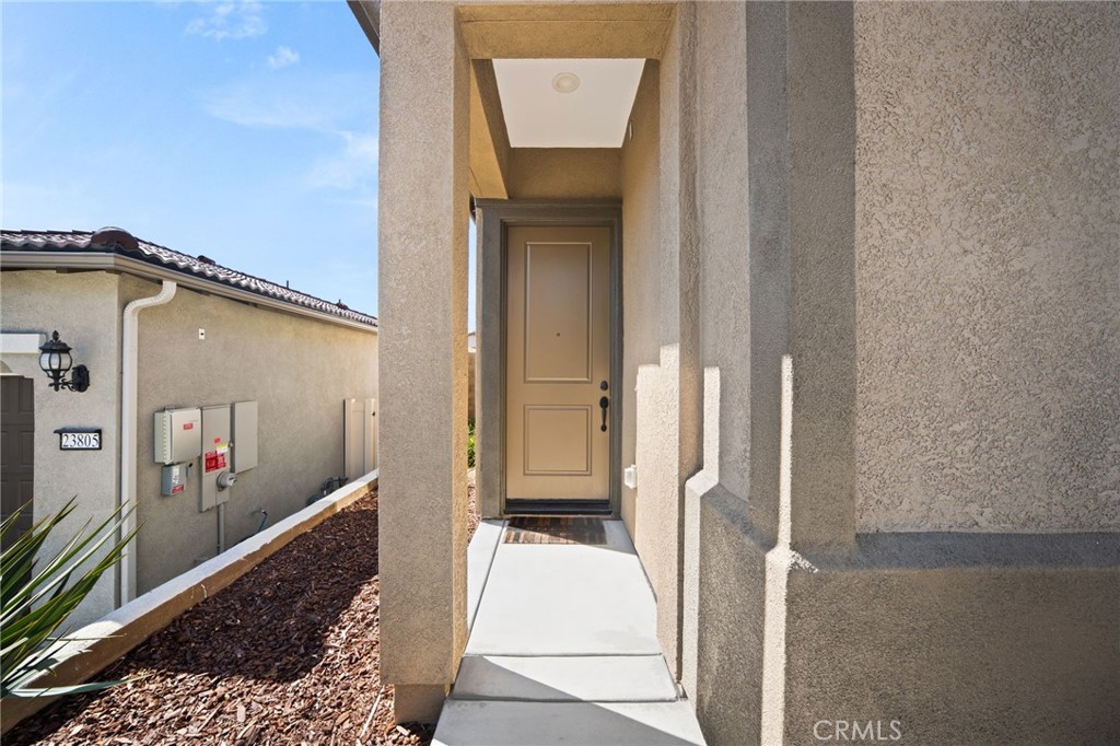 23793 Highvale Property Photo 4