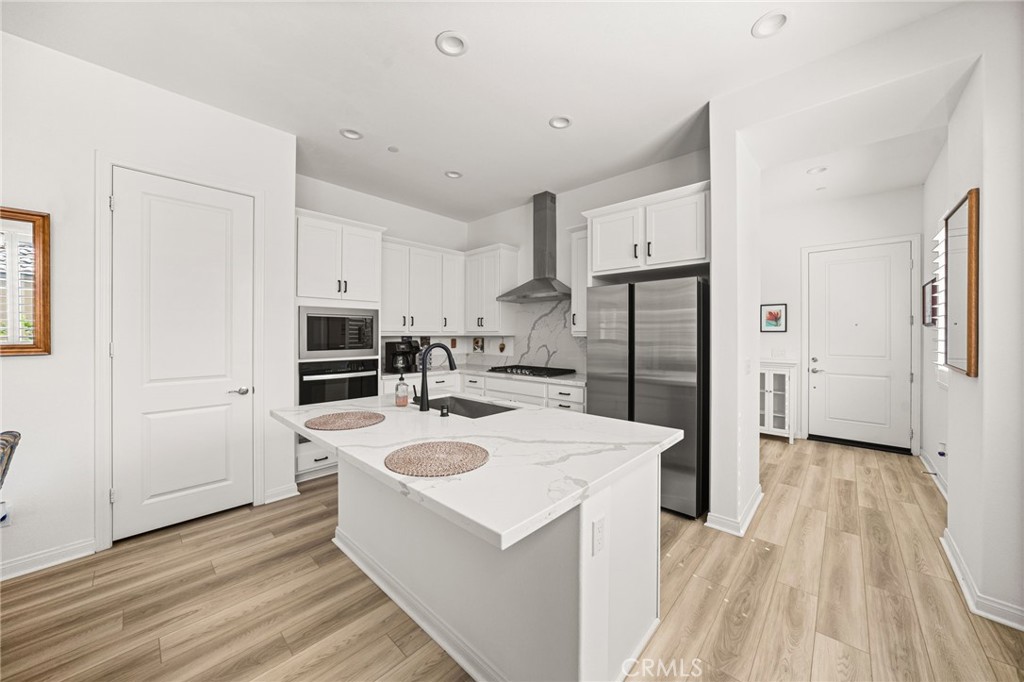 23793 Highvale Property Photo 9
