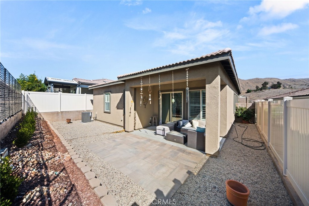 23793 Highvale Property Photo 27