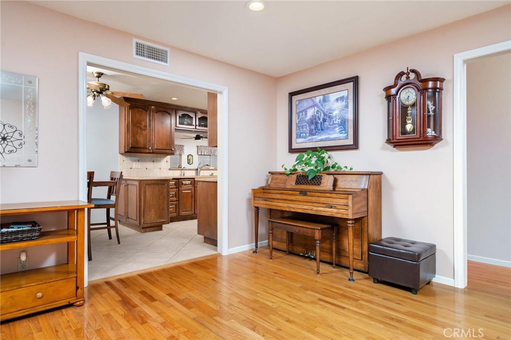 604 Lyford Drive Property Photo 8