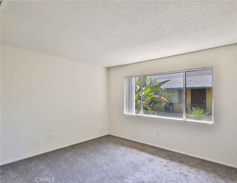 1817 E 2nd Street Property Photo 65