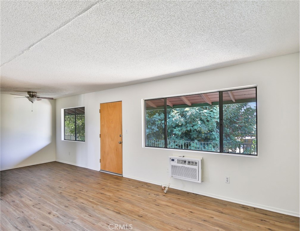 1817 E 2nd Street Property Photo 74