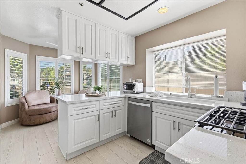 15085 Primrose Court Property Photo 7
