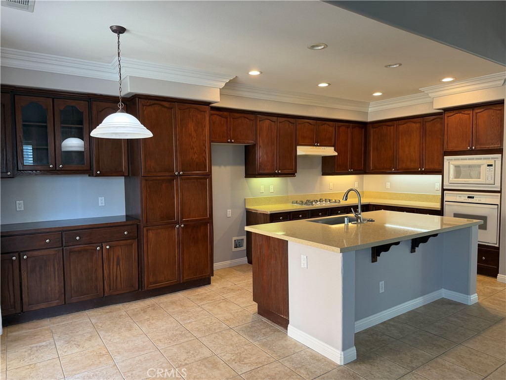 12758 Royal Palm Ln Property Photo 7