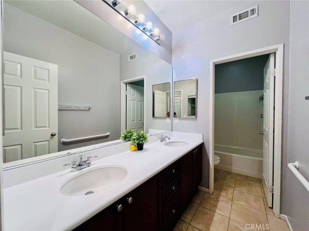 12758 Royal Palm Ln Property Photo 15