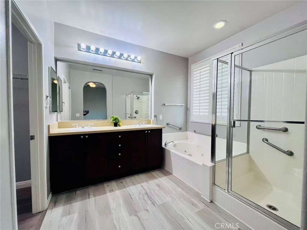 12758 Royal Palm Ln Property Photo 16
