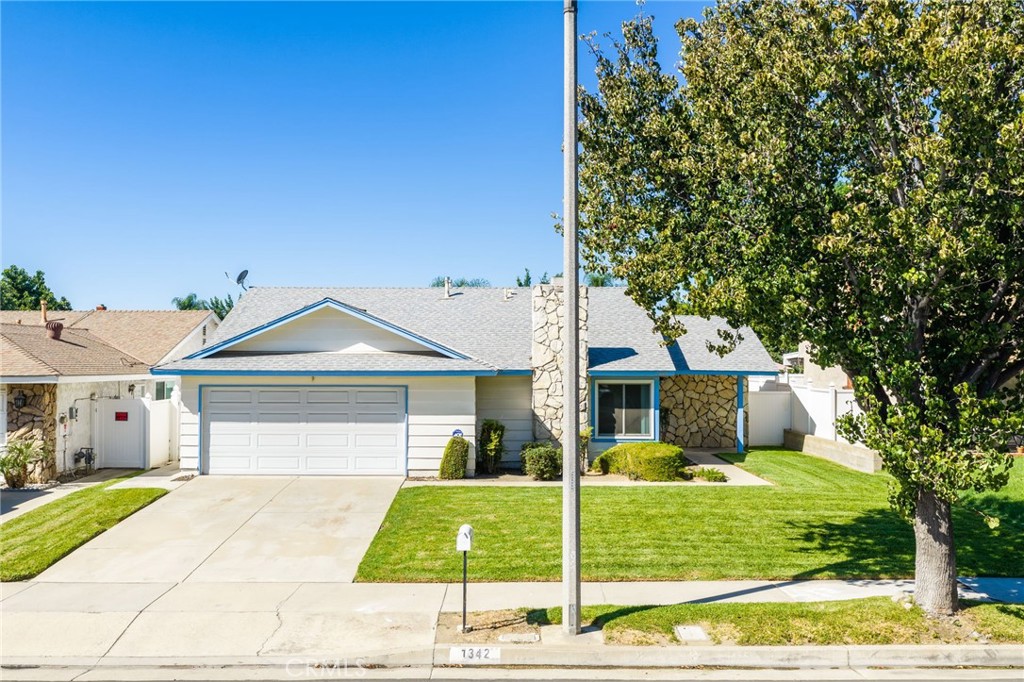 1342 Bonita Property Photo 4